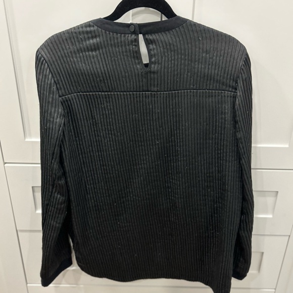 BCBG Runway - Picture 2 of 2